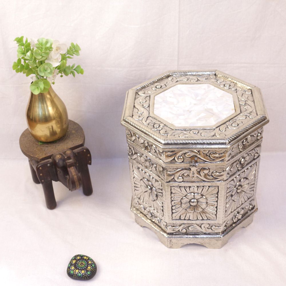 WHITE METAL CARVED TANKI - 3