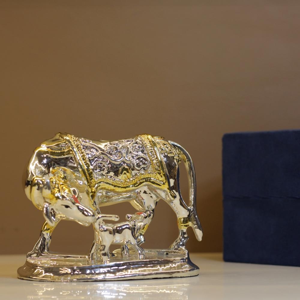 Resin Cow W/b - 3