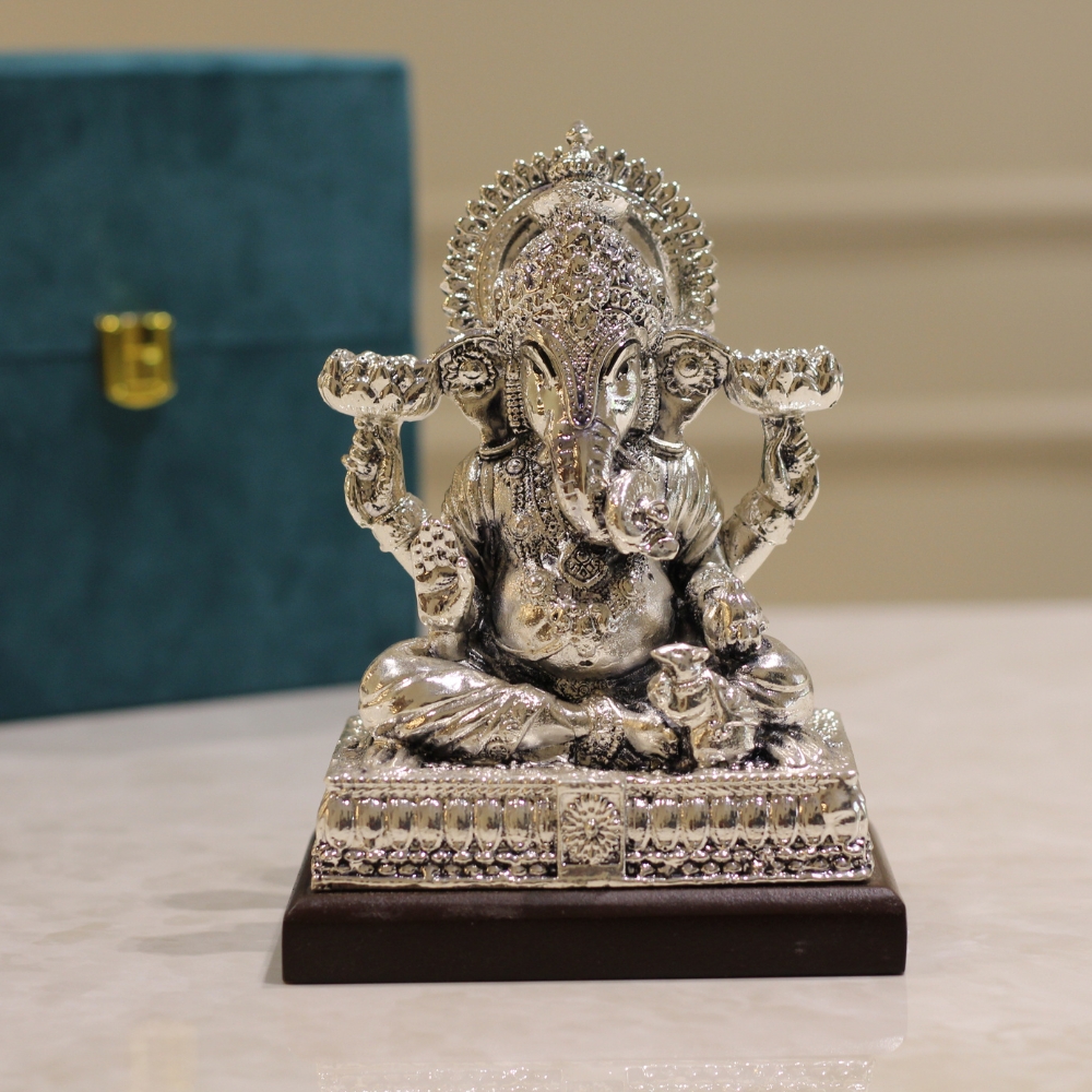 Ganesh Chowki 6'' Silver W/b