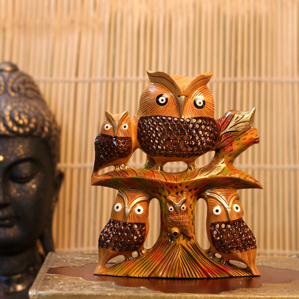WOODEN NETED OWL FAMILY 8 INCH