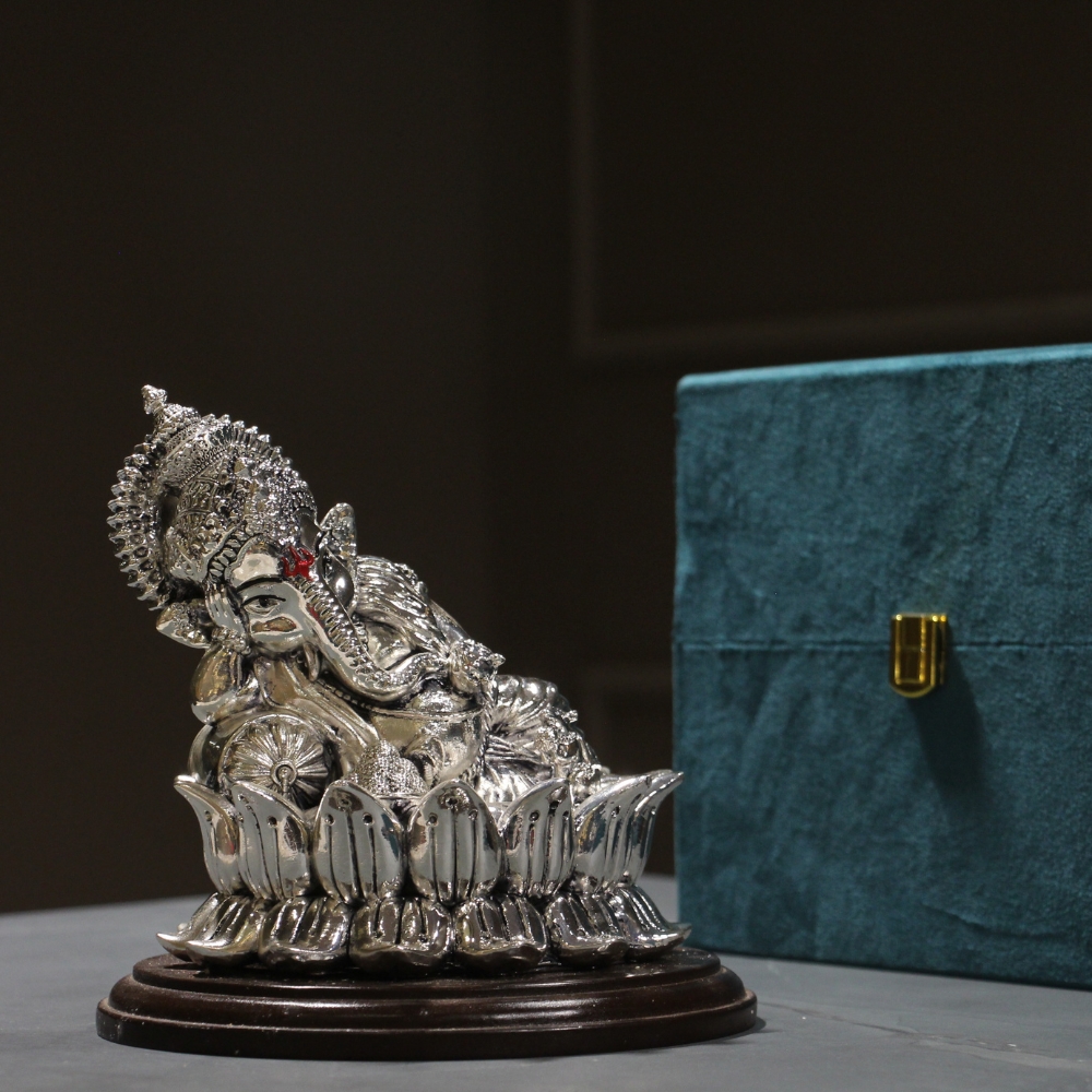 Sleeping Ganesh Ji On Lotus - 4