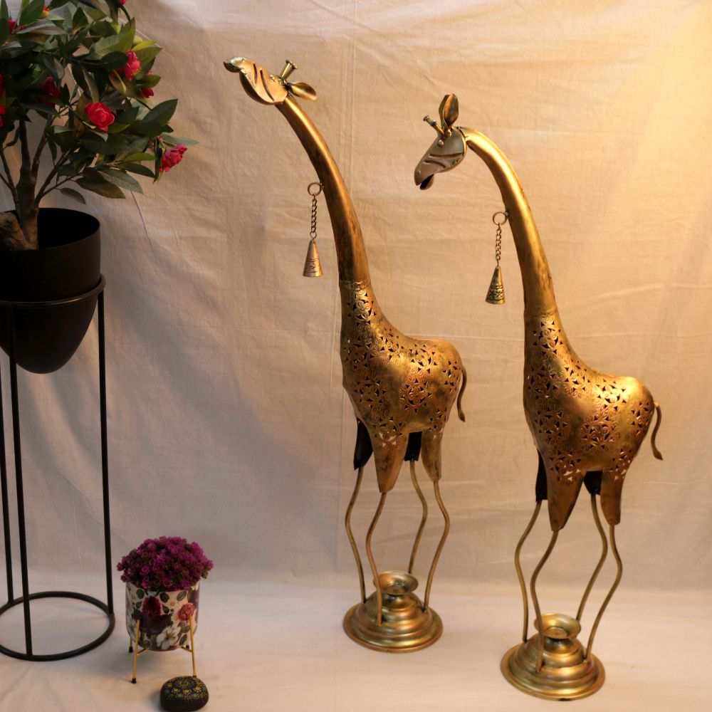 IRON GIRAFFE WITH BELL NEW - 4