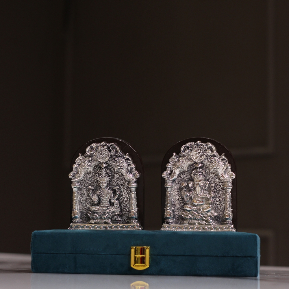 Laxmi Ganesh Ji Hanging