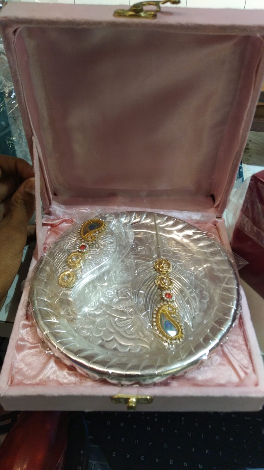 Sindoor Plate Set Mina