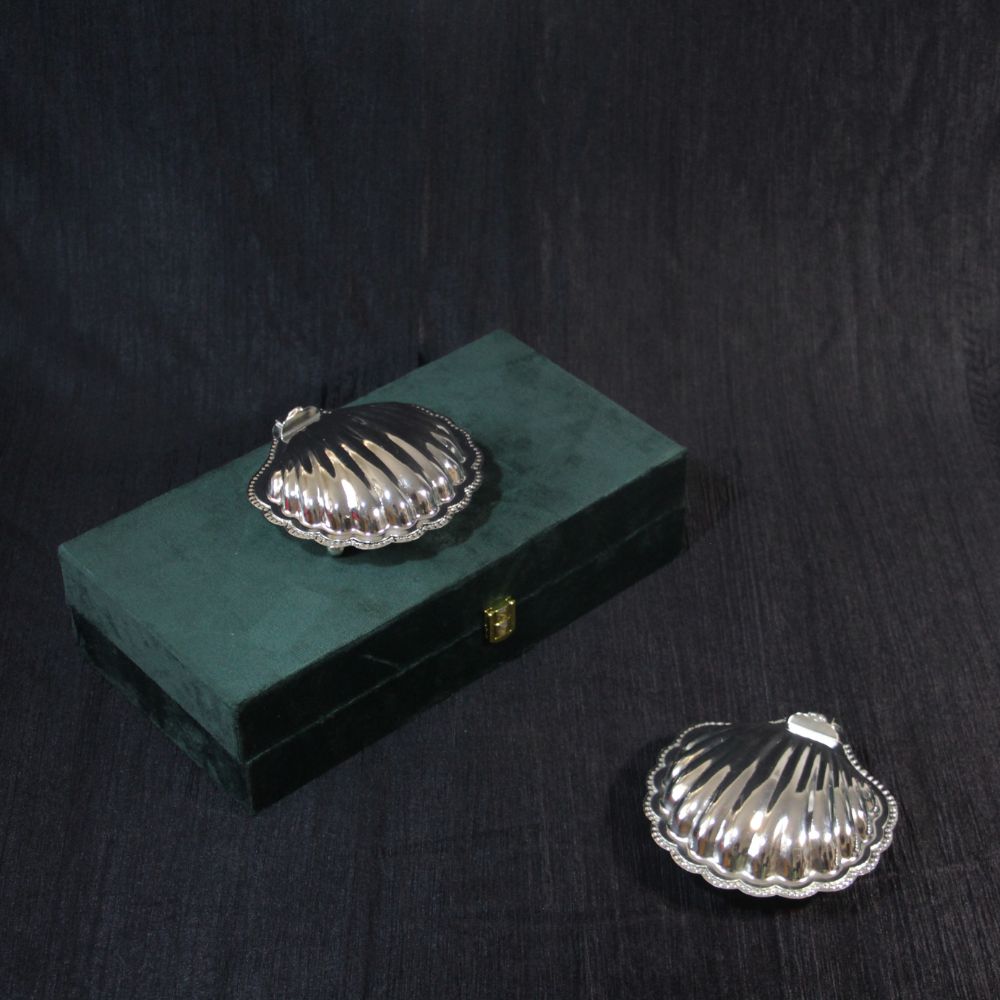 Shell Bowl Set Of 2 W/box