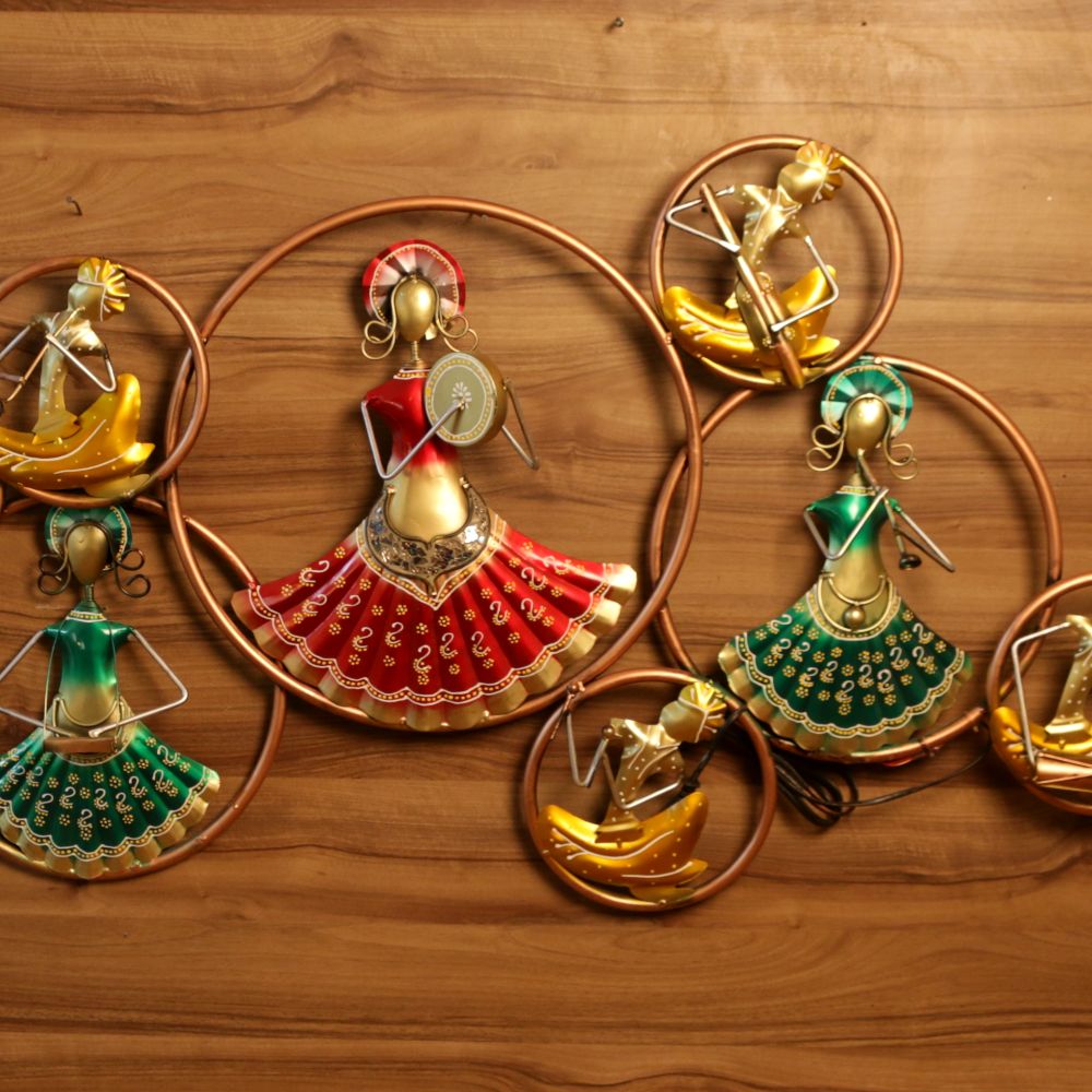 Decorative 9 Ring Doll Wall Hanging