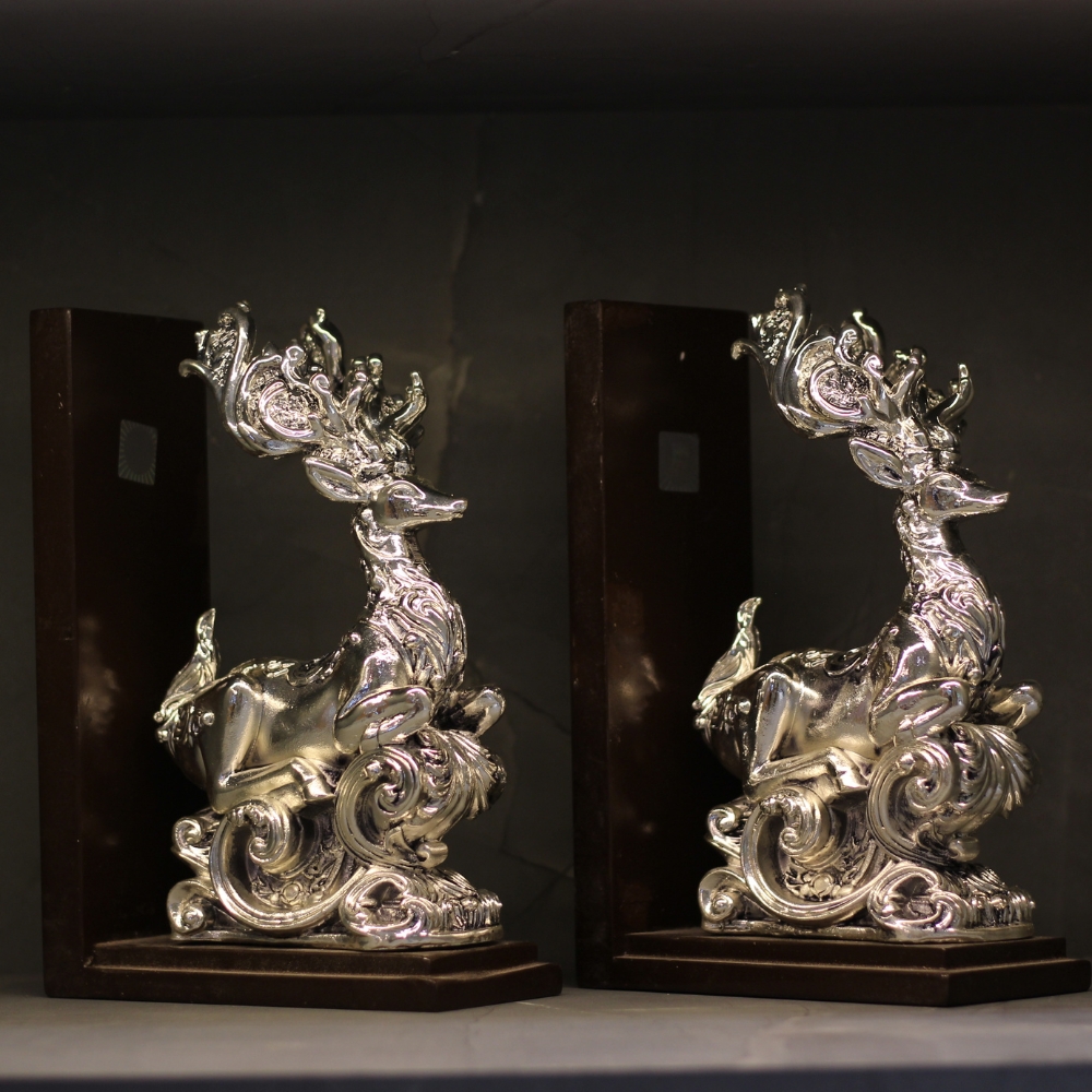 2 Deer Book Holder