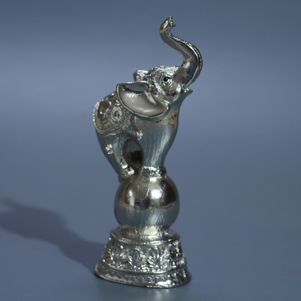 Elephant On Boll SL2114 - 5