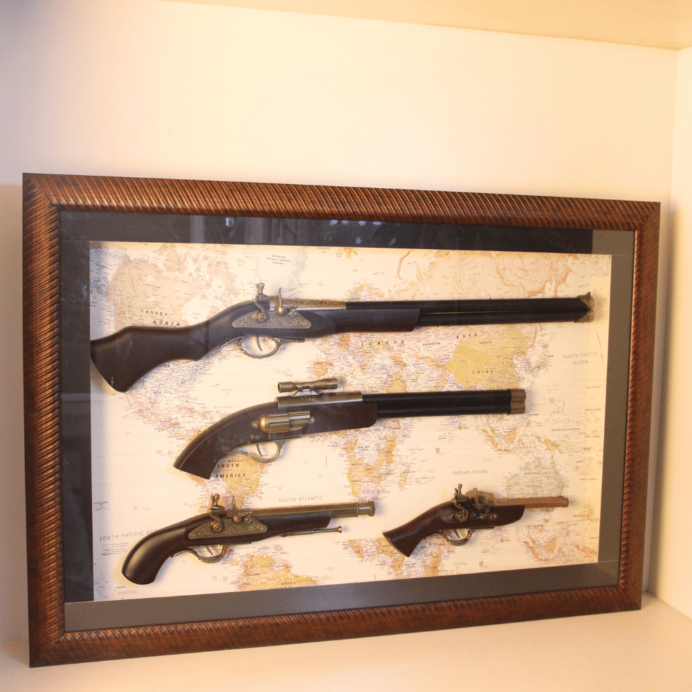 Gun With Frame - 4