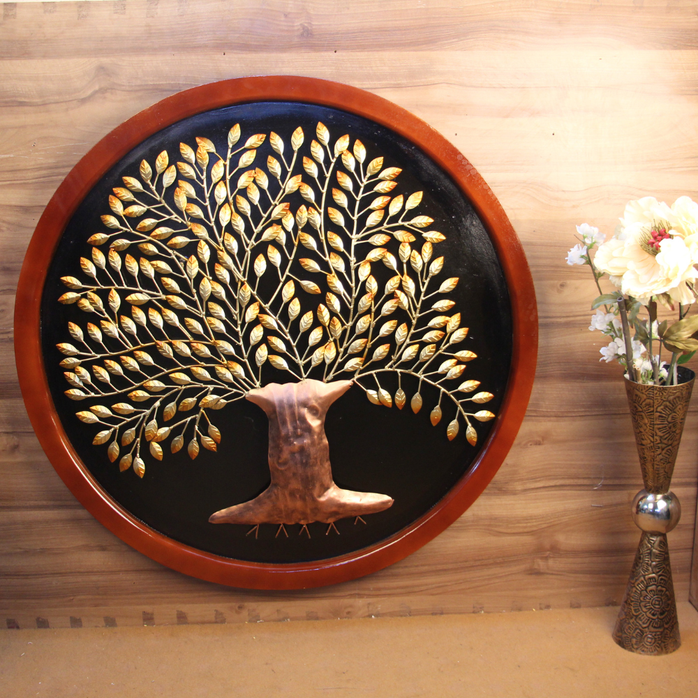 Round Big Root Tree