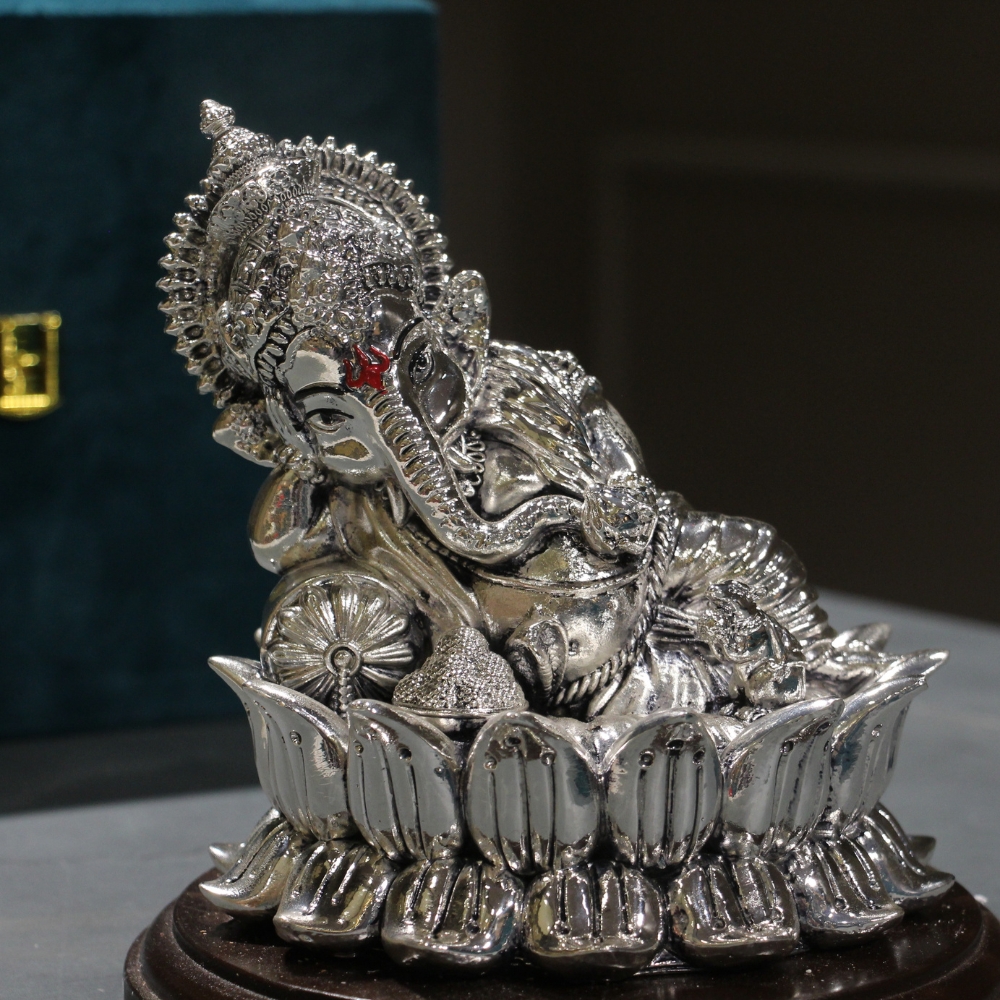 Sleeping Ganesh Ji On Lotus - 3