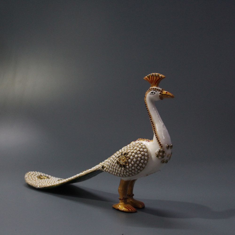 Metal Stone White peacock 8'' - 3