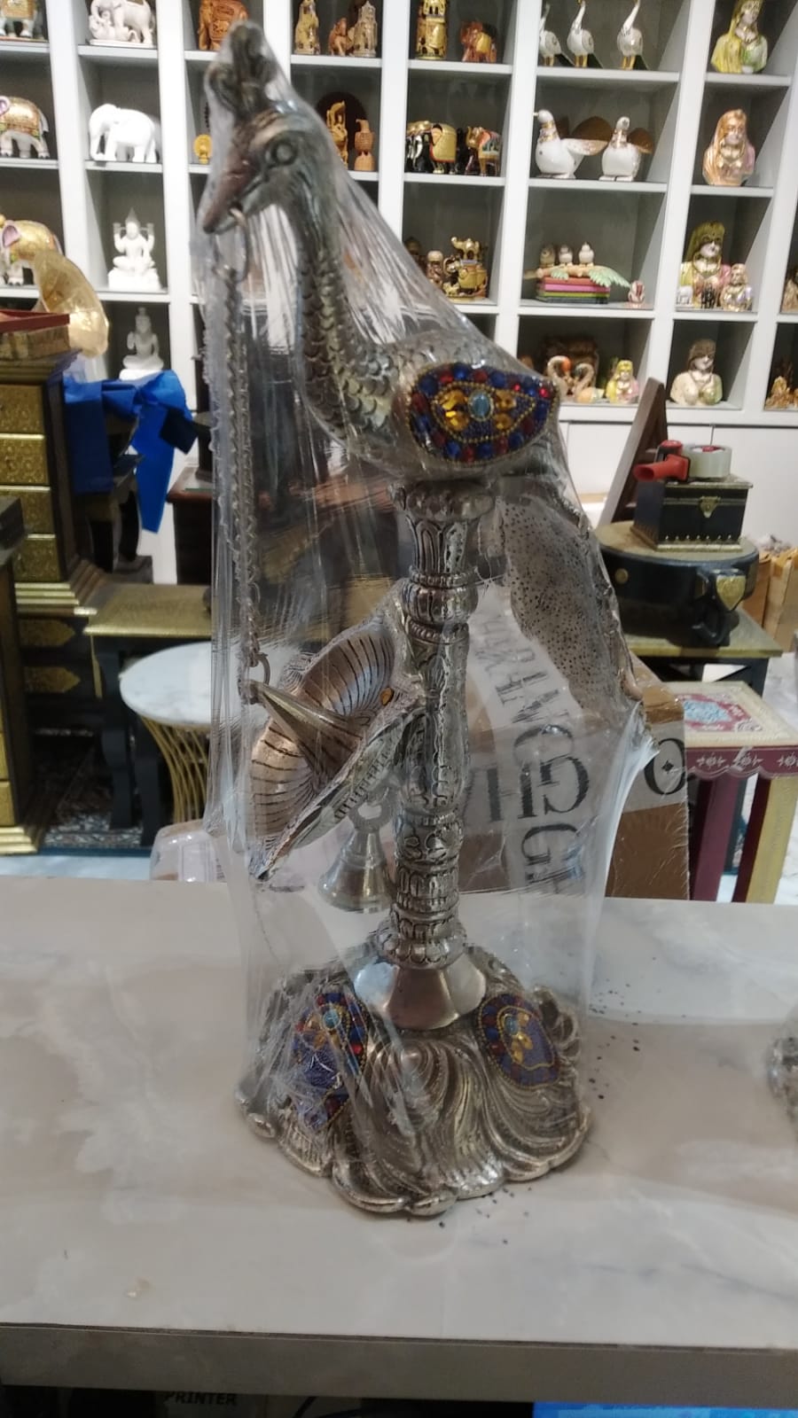Peacock Bell Stand Purple