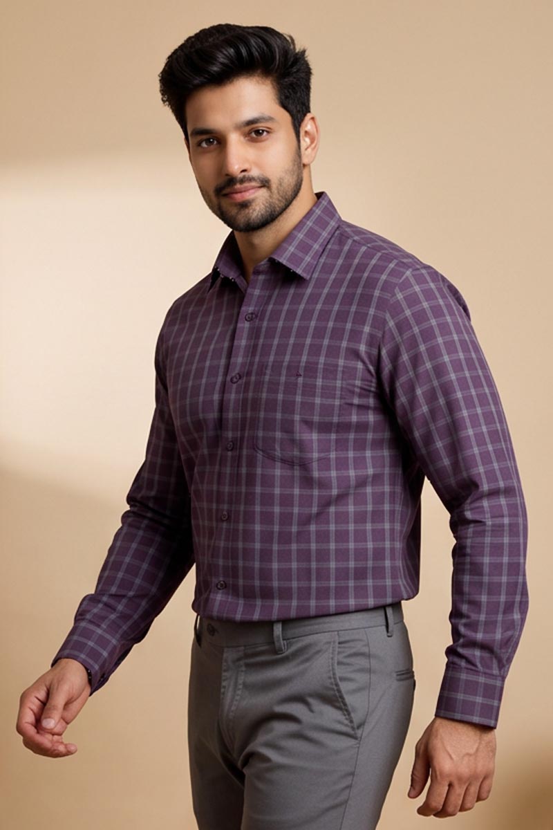 Stylish piece combines classic design with modern flair (BURGANDY) - 3