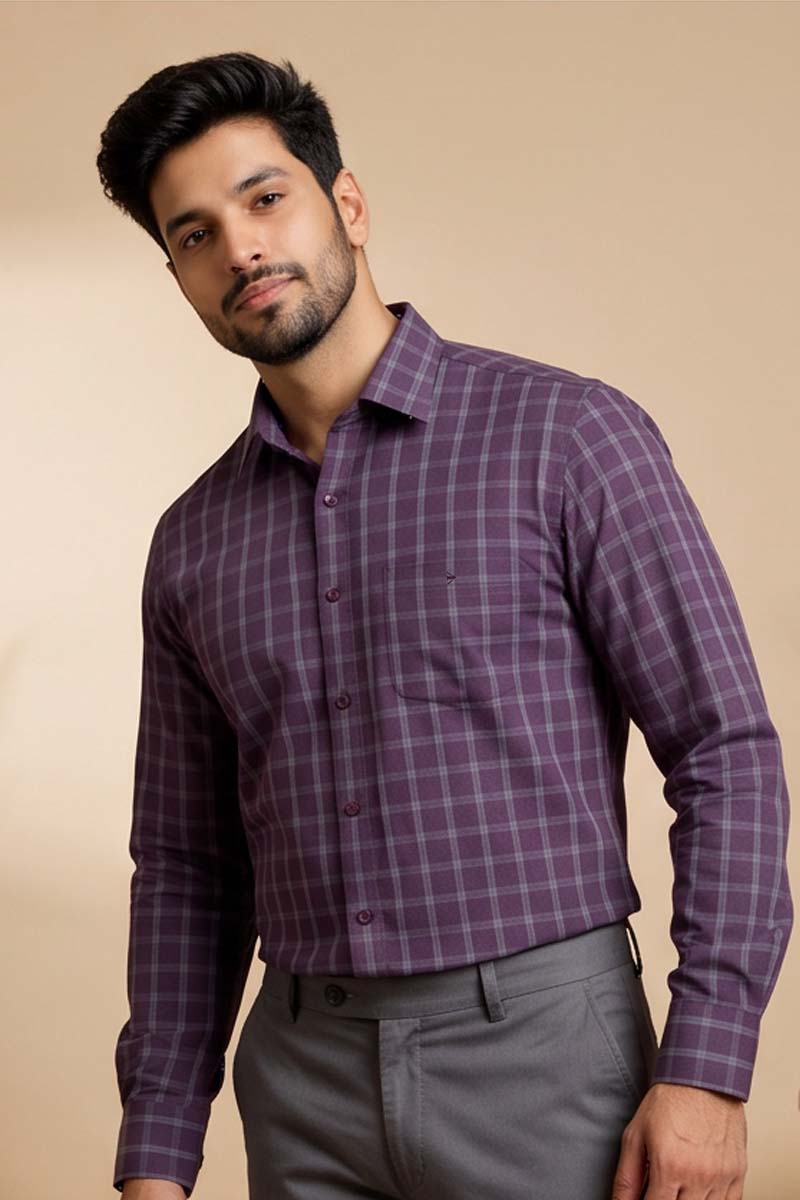 Stylish piece combines classic design with modern flair (BURGANDY) - 4